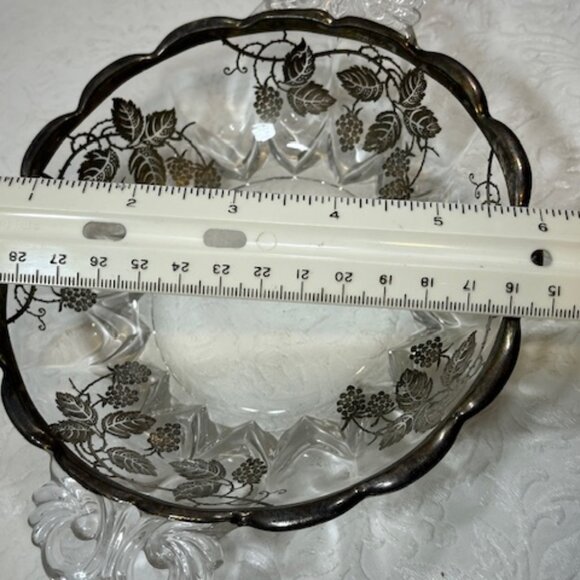 VTG Etched Glass Candy/Serving Dish w/Sterling Overlay Scroll Handles 6" Wide - Picture 12 of 13
